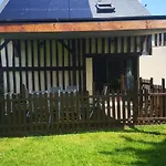 La Petite Maison Dans La Prairie Hébergement de vacances *